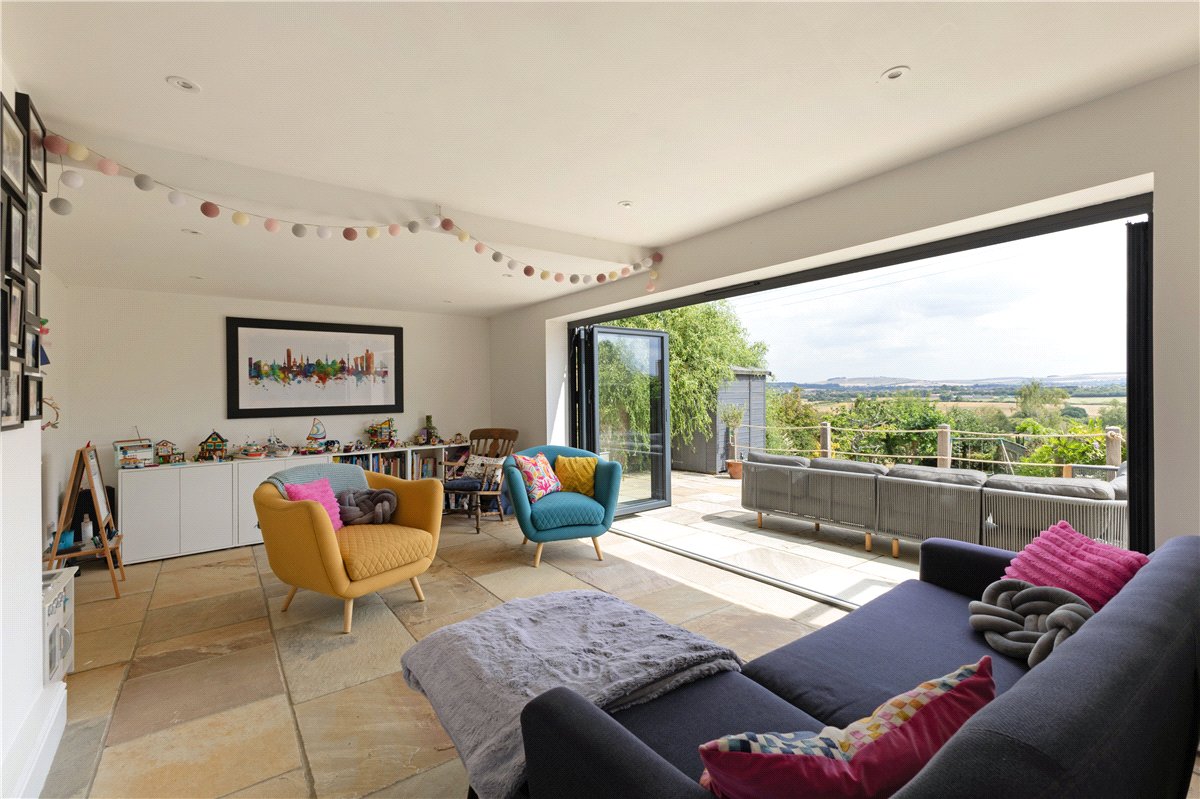 4 bedroom House, Bremhill, Calne, SN11 - Available, Image 11
