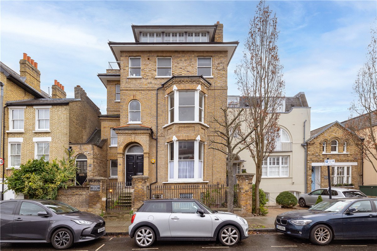 2 bedroom Flat, Wandle Road, London, SW17 - Sold