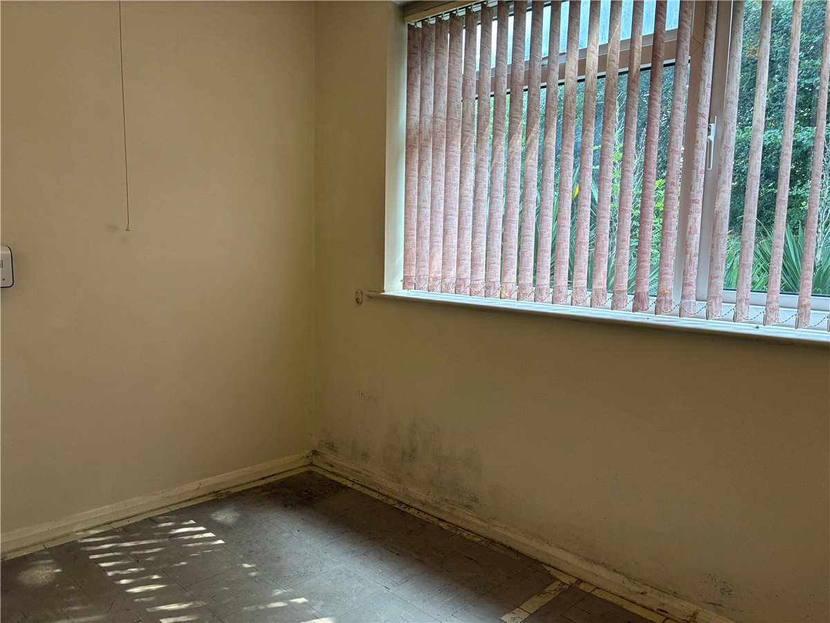 2 bedroom Bungalow, The Beeches, Winterbourne Monkton, SN4 - Available, Image 12