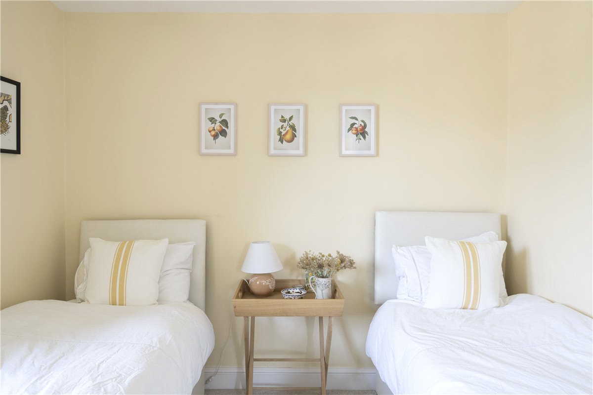 3 bedroom Maisonette, Sarsfeld Road, London, SW12 - Sold, Image 7