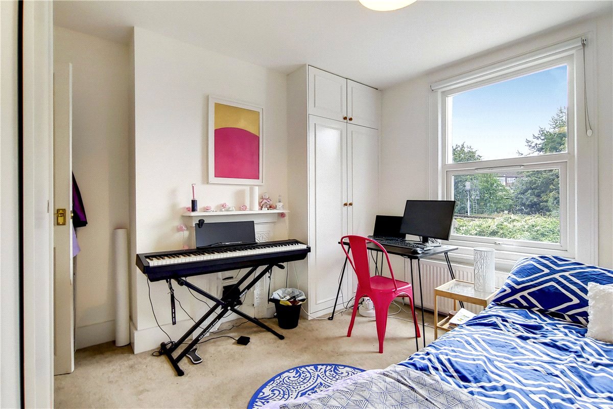 2 bedroom House, Beverley Path, London, SW13 - Available, Image 2