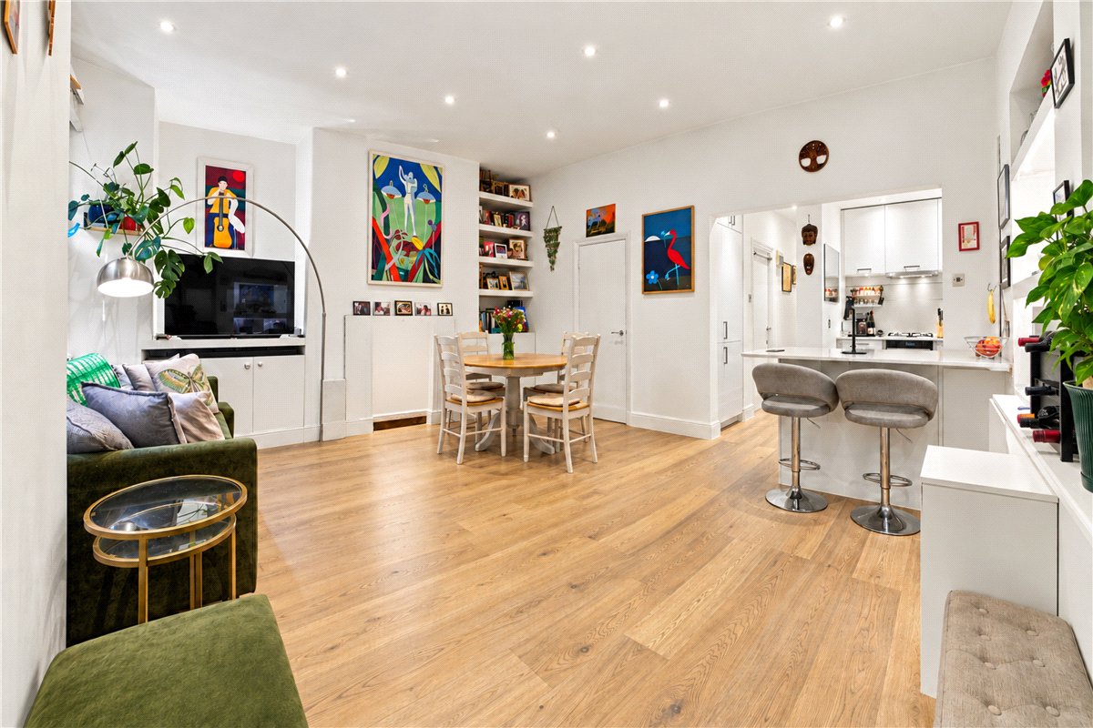 2 bedroom Flat, 31 Castletown Road, , W14 - Available
