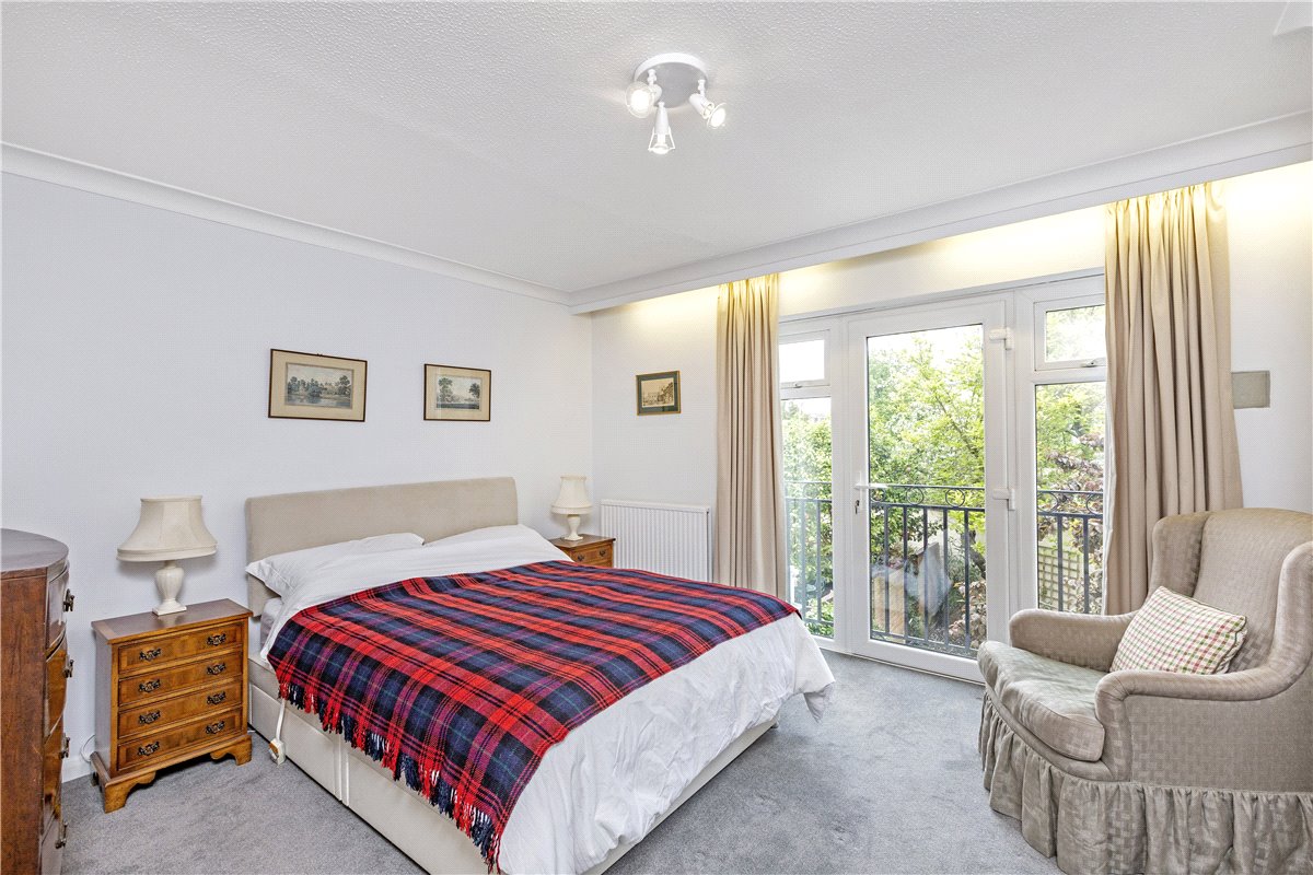 3 bedroom House, Swan Place, Barnes High Street, SW13 - , Image 9