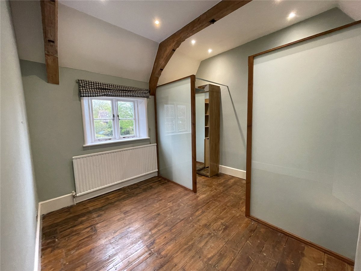 2 bedroom Flat, Oxford Road, Newbury, RG14 - Available, Image 8