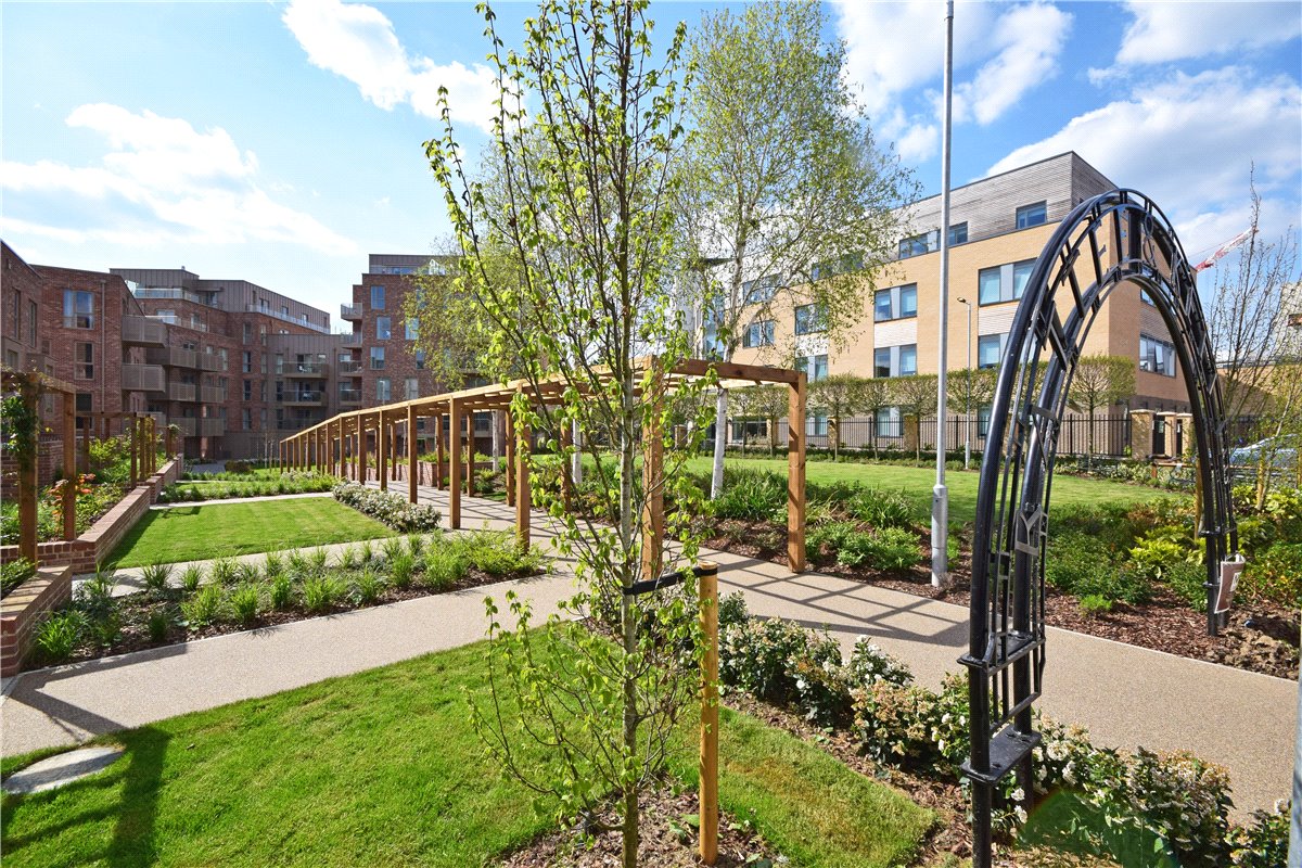 2 bedroom Flat, Scholars Court, Harrison Drive, CB2 - Let Agreed, Image 12