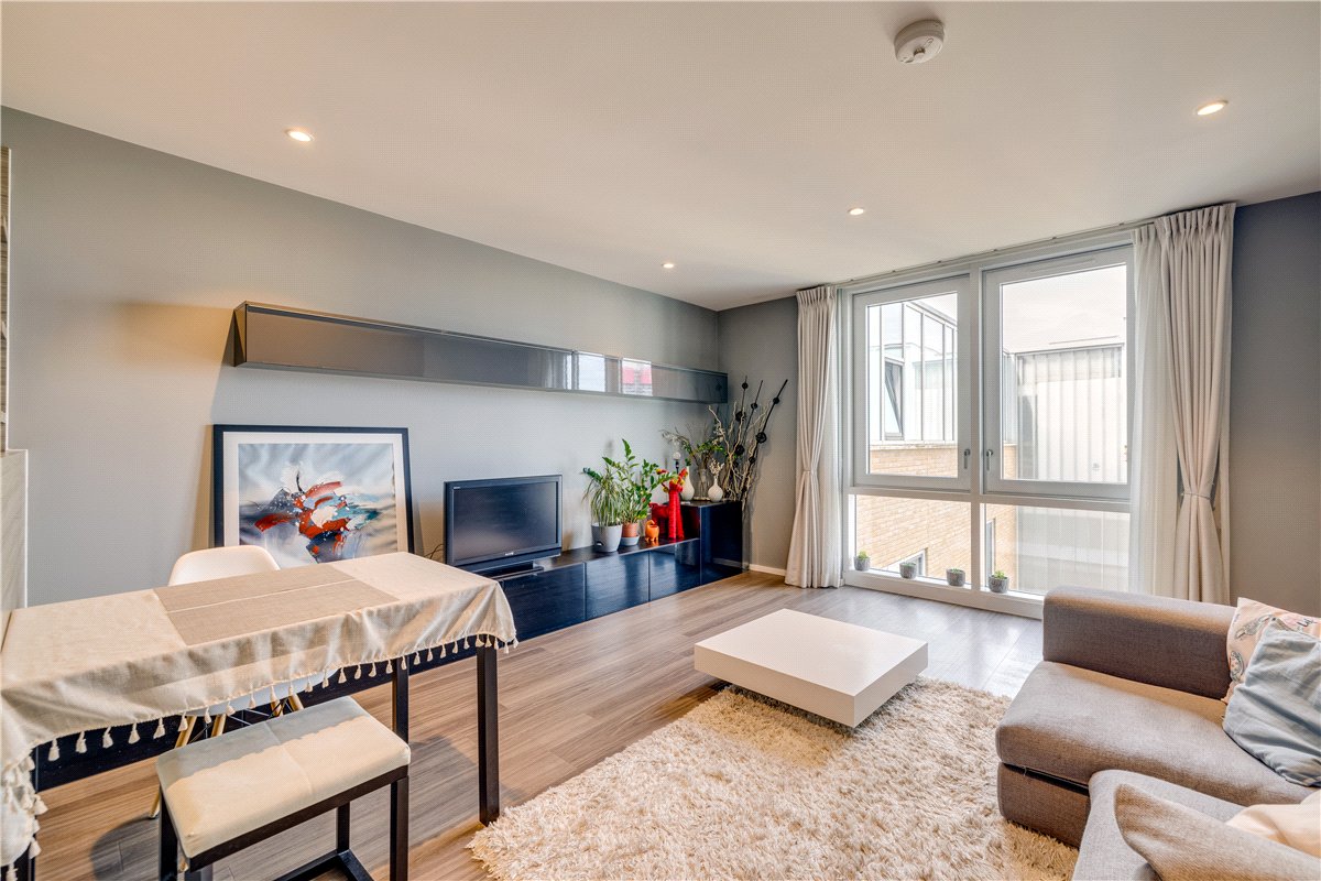 1 bedroom Flat, Spectrum Way, London, SW18 - Available