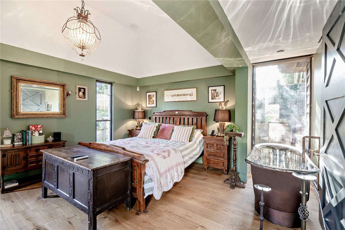 4 bedroom House, Lower Green, Inkpen, RG17 - Available, Image 11