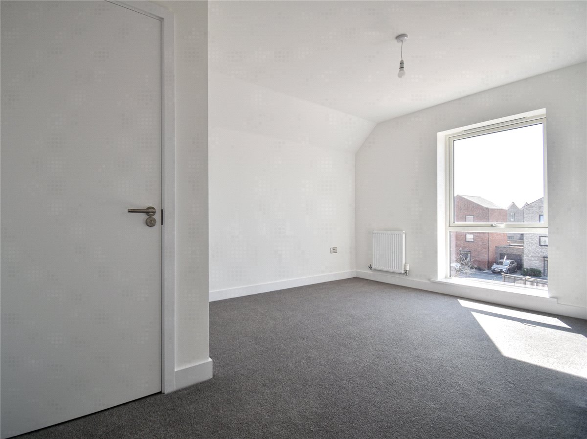 4 bedroom House, Gregory Park North, Cambridge, CB5 - , Image 13