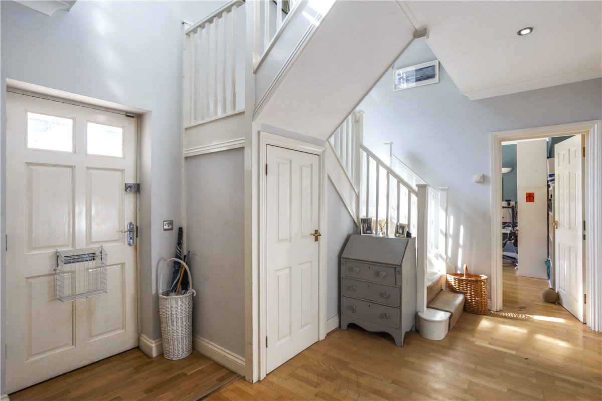 6 bedroom House, Kelham Gardens, Marlborough, SN8 - Available, Image 11