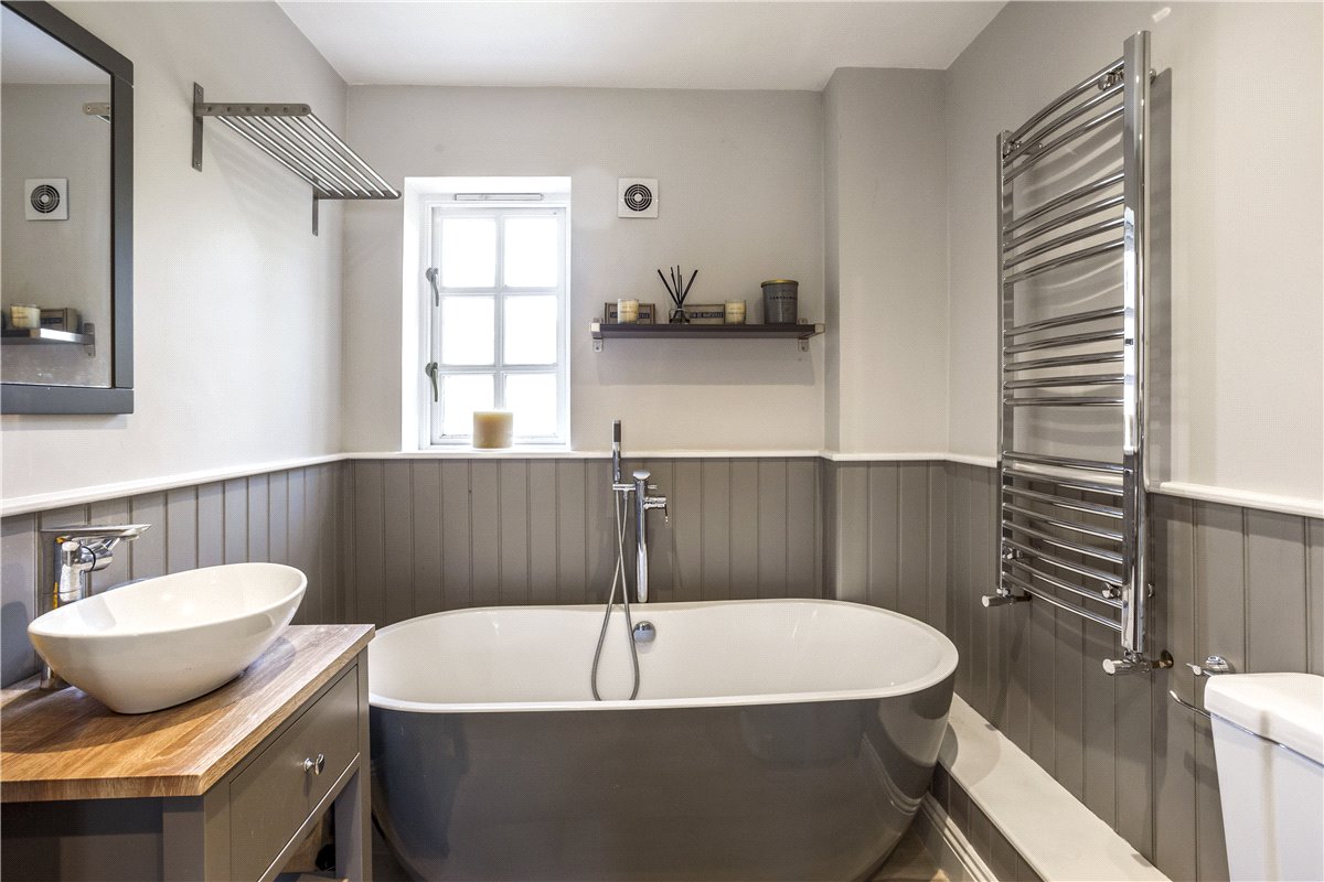 6 bedroom House, Kelham Gardens, Marlborough, SN8 - Available, Image 11