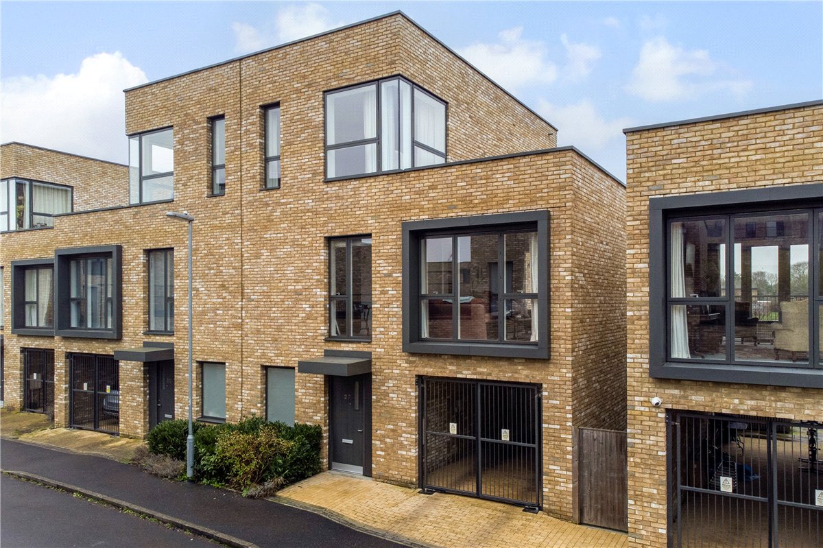 4 bedroom House, Windmill Drive, Trumpington, CB2 - Sold STC