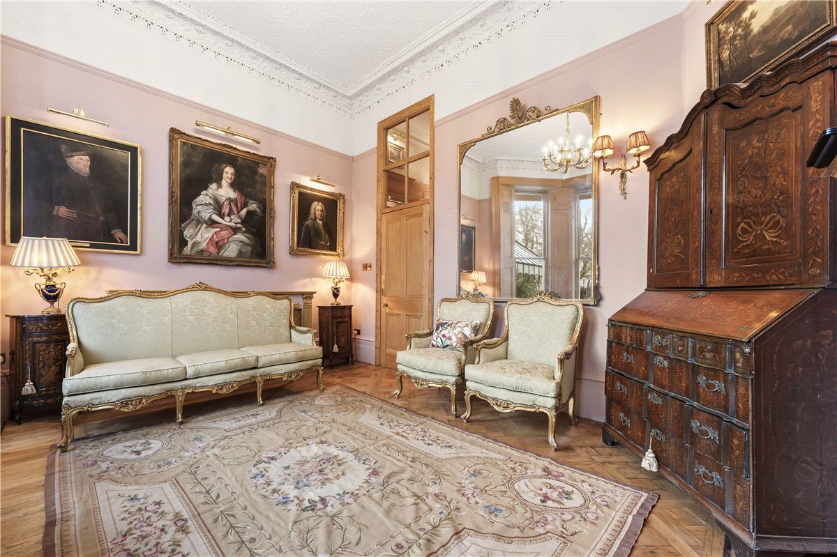 2 bedroom Flat, Pembridge Square, Notting Hill Gate, W2 - Available, Image 9