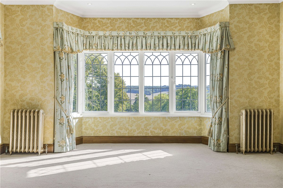 6 bedroom House, Chalk Lane, Hyde Heath, HP6 - Available, Image 9