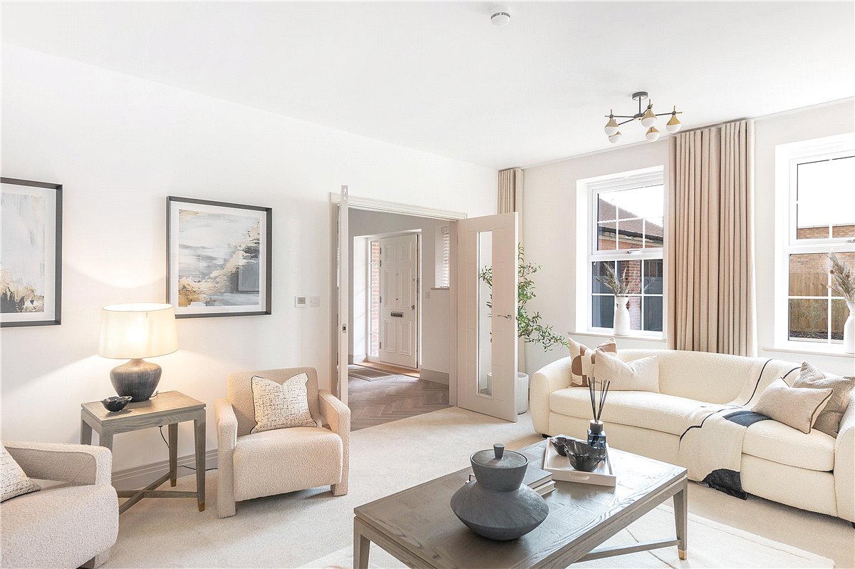 5 bedroom House, Oakfields, Preston, SG4 - Sold, Image 18