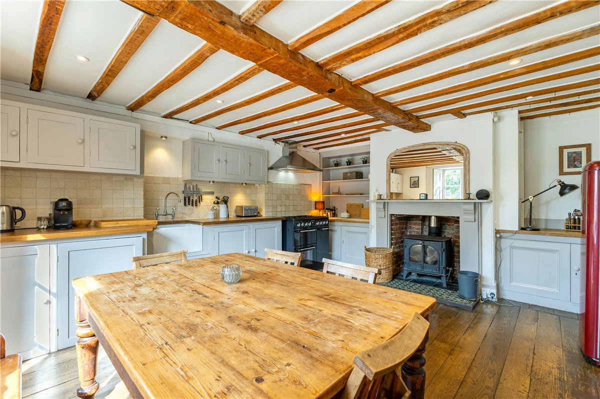 3 bedroom House, West Street, Aldbourne, SN8 - Available, Image 3