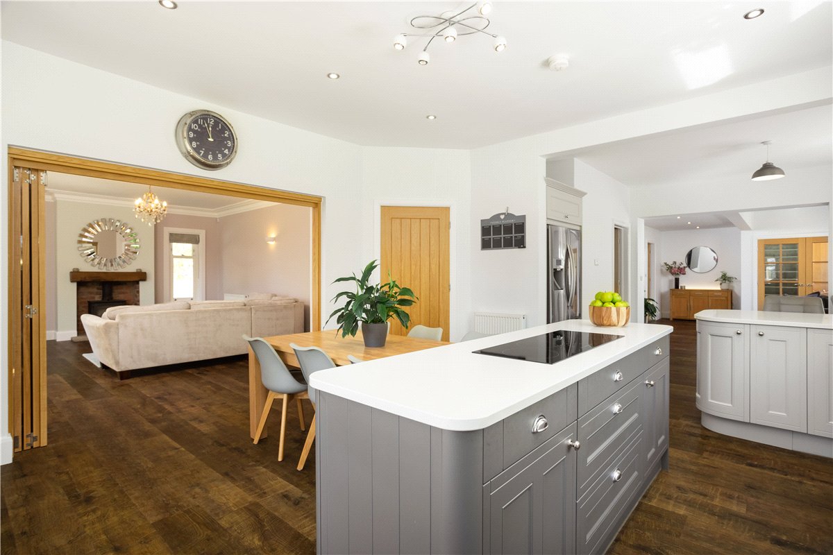 7 bedroom House, Layton Lane, Rawdon, LS19 - Available, Image 1