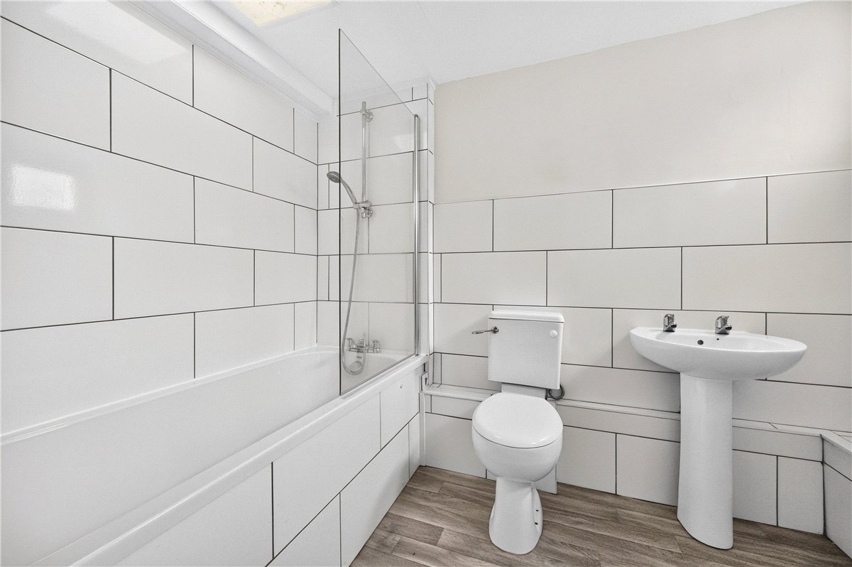 4 bedroom House, Nottingham Road, Nuthall, NG16 - Let Agreed, Image 18