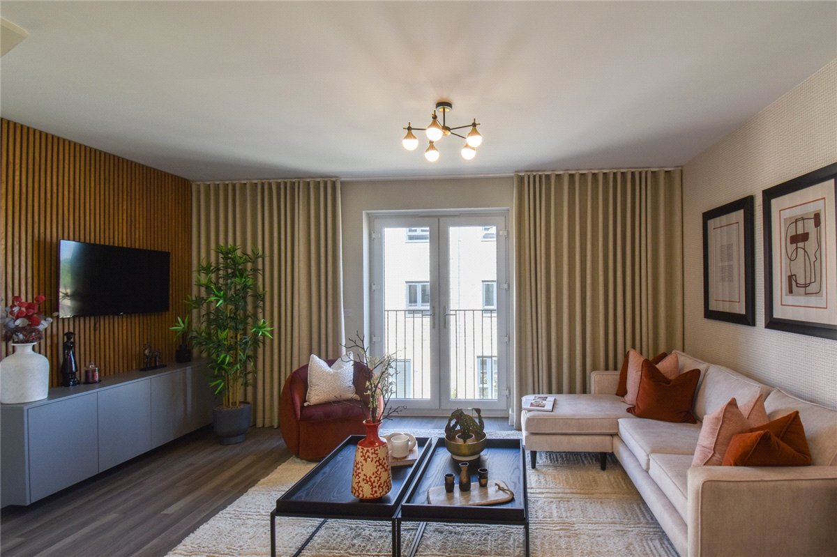 2 bedroom Maisonette, Saffron Way, Cherry Hinton, CB1 - Available, Image 3