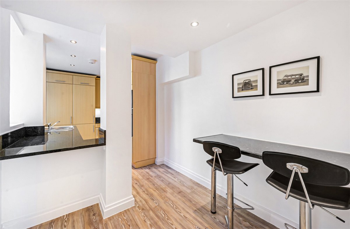 2 bedroom Flat, Stafford Court, Kensington High Street, W8 - Available, Image 2
