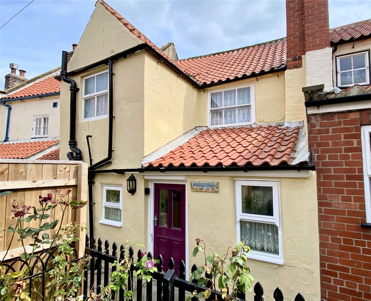 3 bedroom Cottage, Boathouse Yard, Staithes, TS13 - Available, Image 1