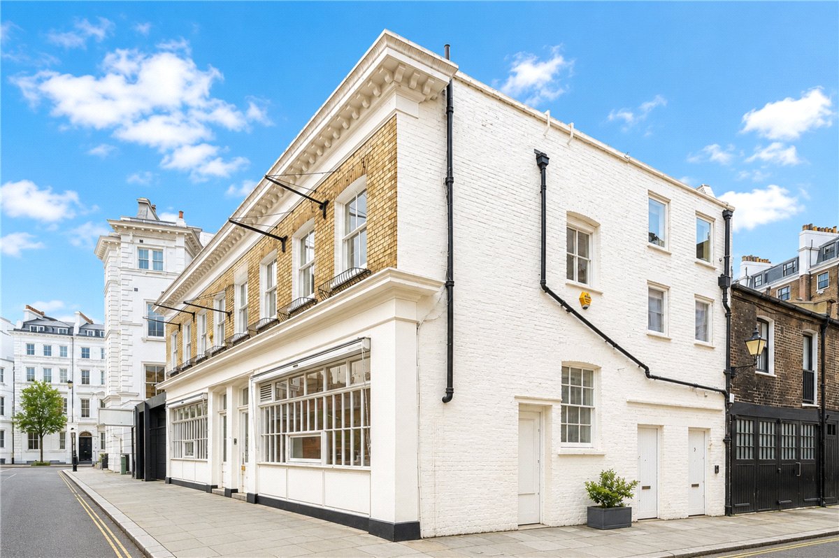 2 bedroom Maisonette, Thurloe Place Mews, South Kensington, SW7 - Available, Image 1