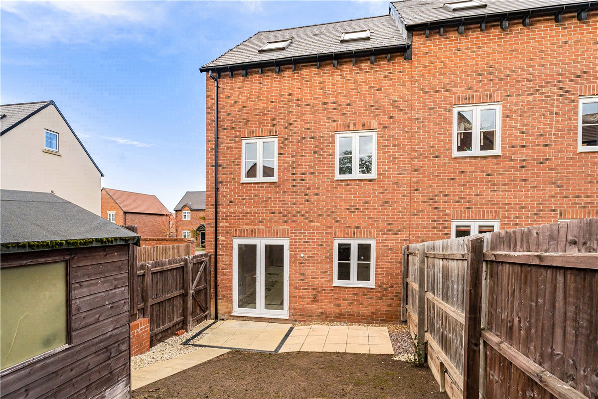 3 bedroom House, Dragonfly Crescent, Biddenham, MK40 - Available, Image 17