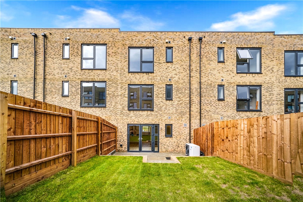 3 bedroom House, Ballast Road, Erith, DA8 - Let Agreed, Image 3