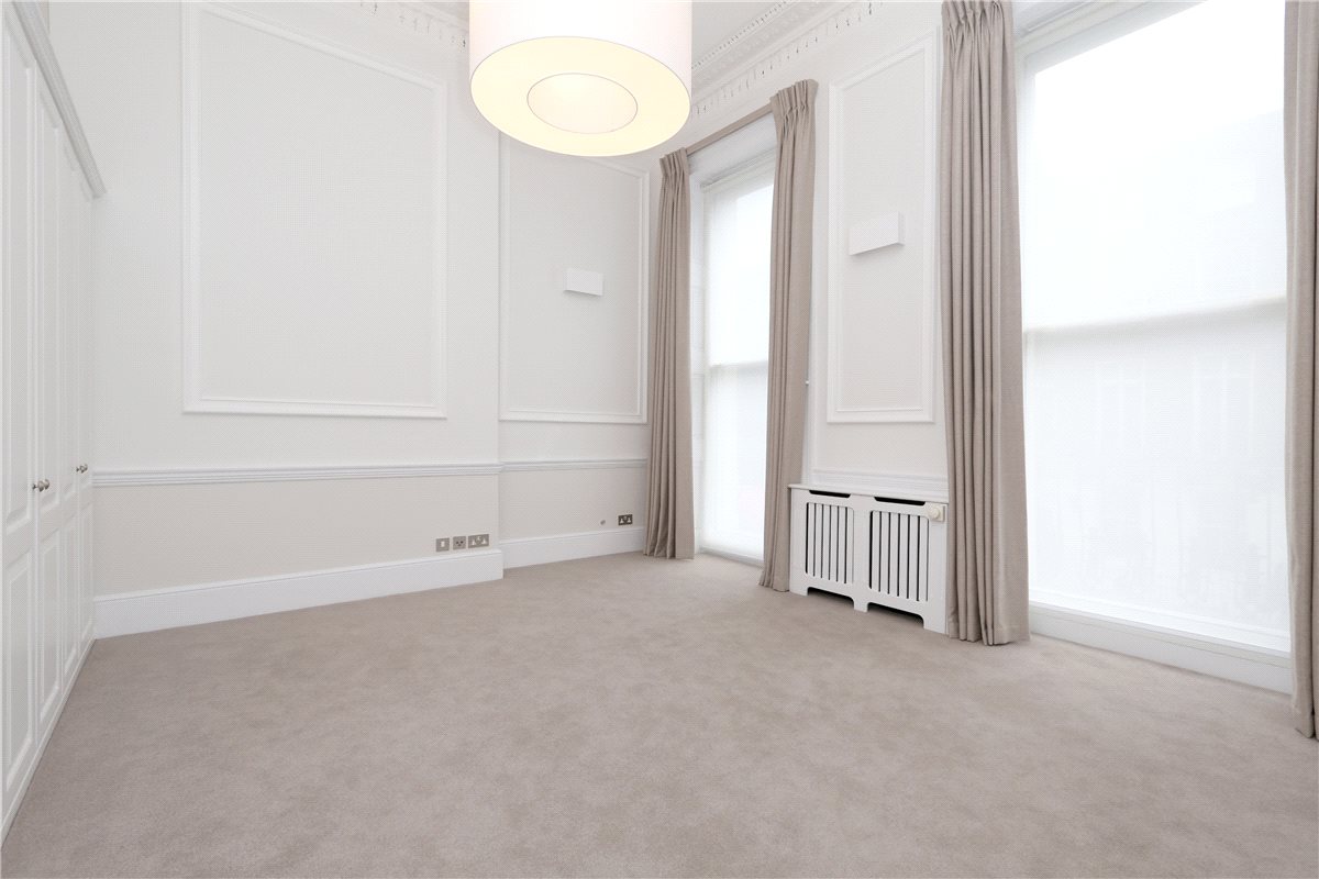 1 bedroom Flat, Gloucester Place, Marylebone, W1U - Available, Image 2