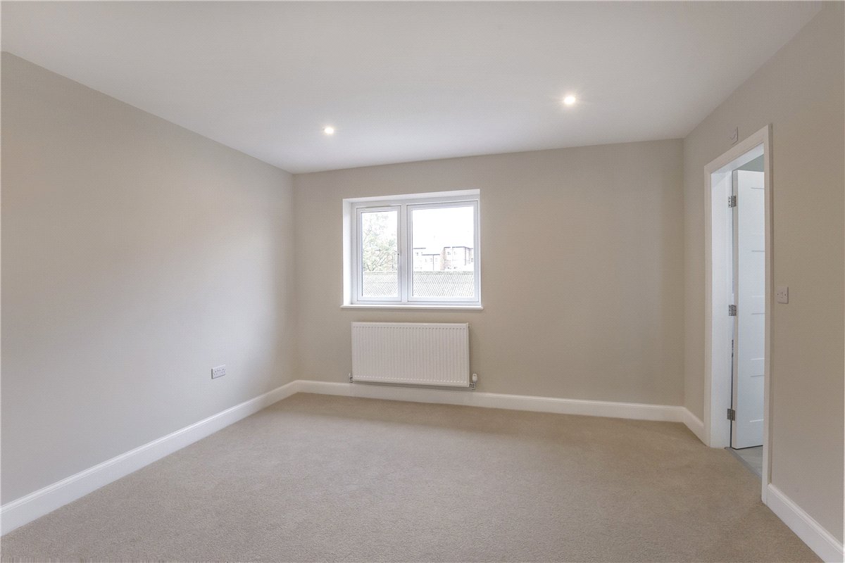 4 bedroom House, Moorland Road, York, YO10 - Available, Image 3