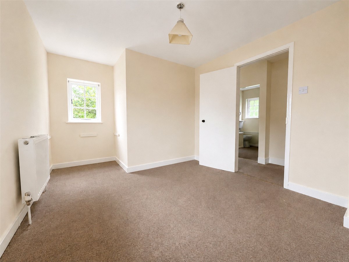 3 bedroom House, East Stratton, Winchester, SO21 - Available, Image 5