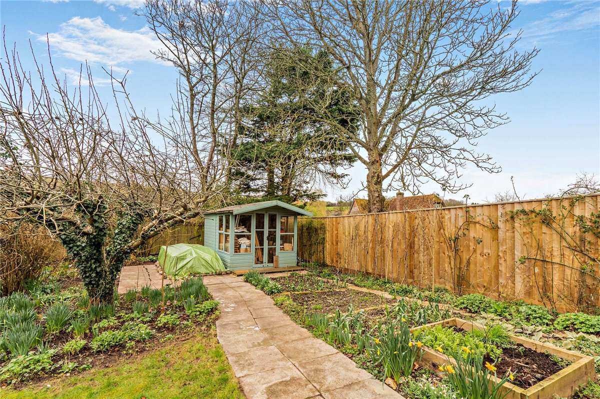 3 bedroom Bungalow, Downs Close, Eastbury, RG17 - Available, Image 18