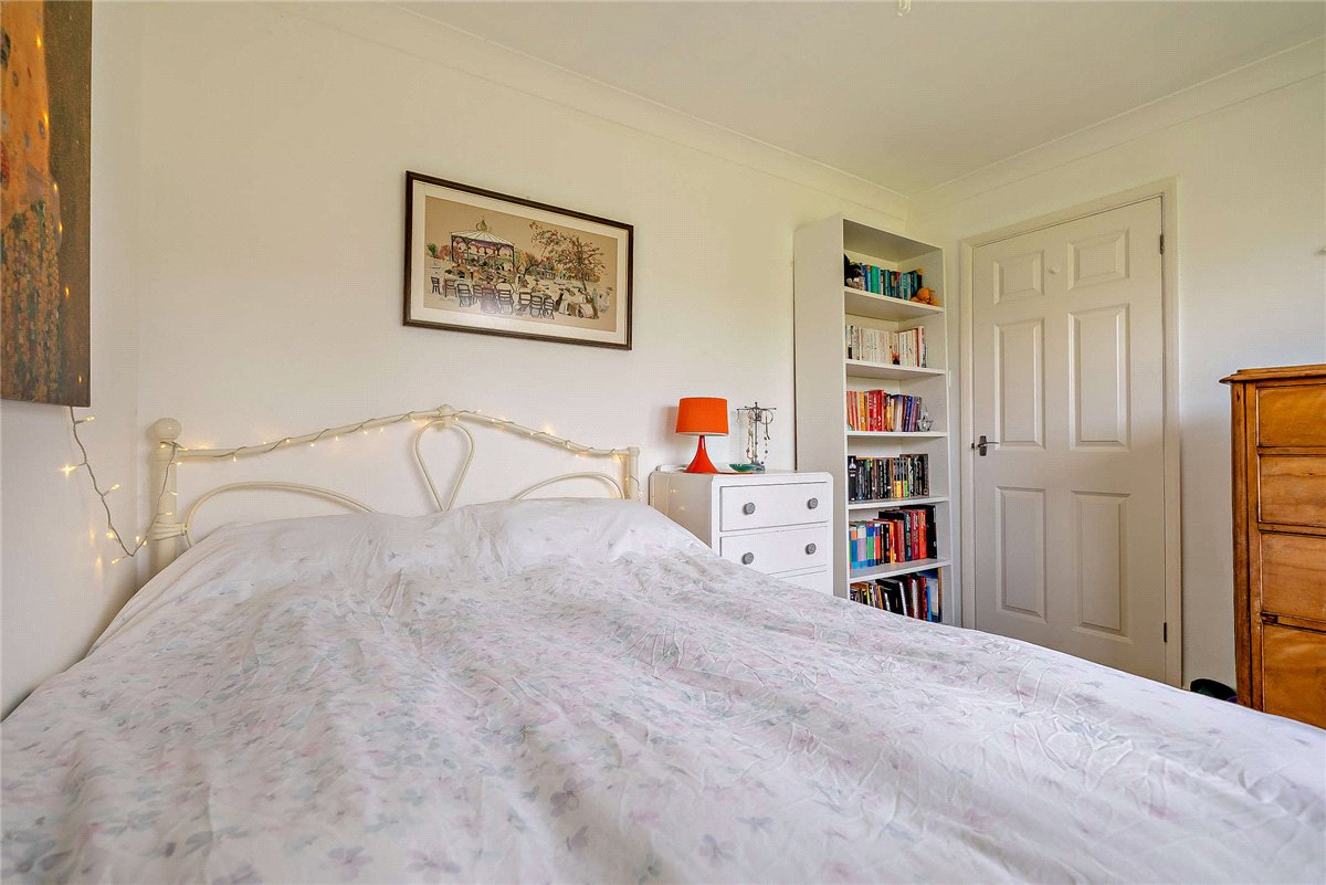 3 bedroom Bungalow, Downs Close, Eastbury, RG17 - Available, Image 18