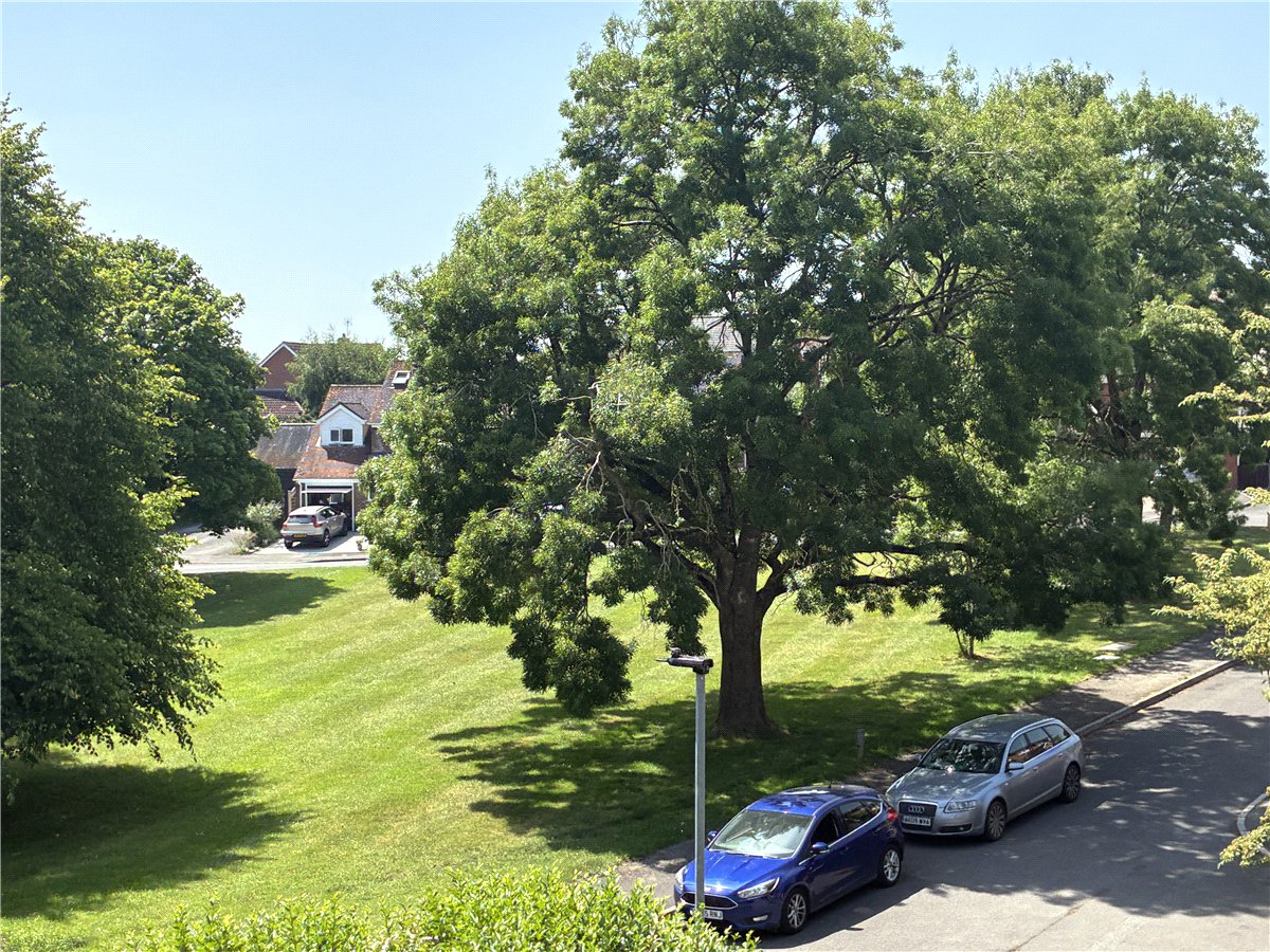 2 bedroom House, Macneice Drive, Marlborough, SN8 - Sold STC, Image 9