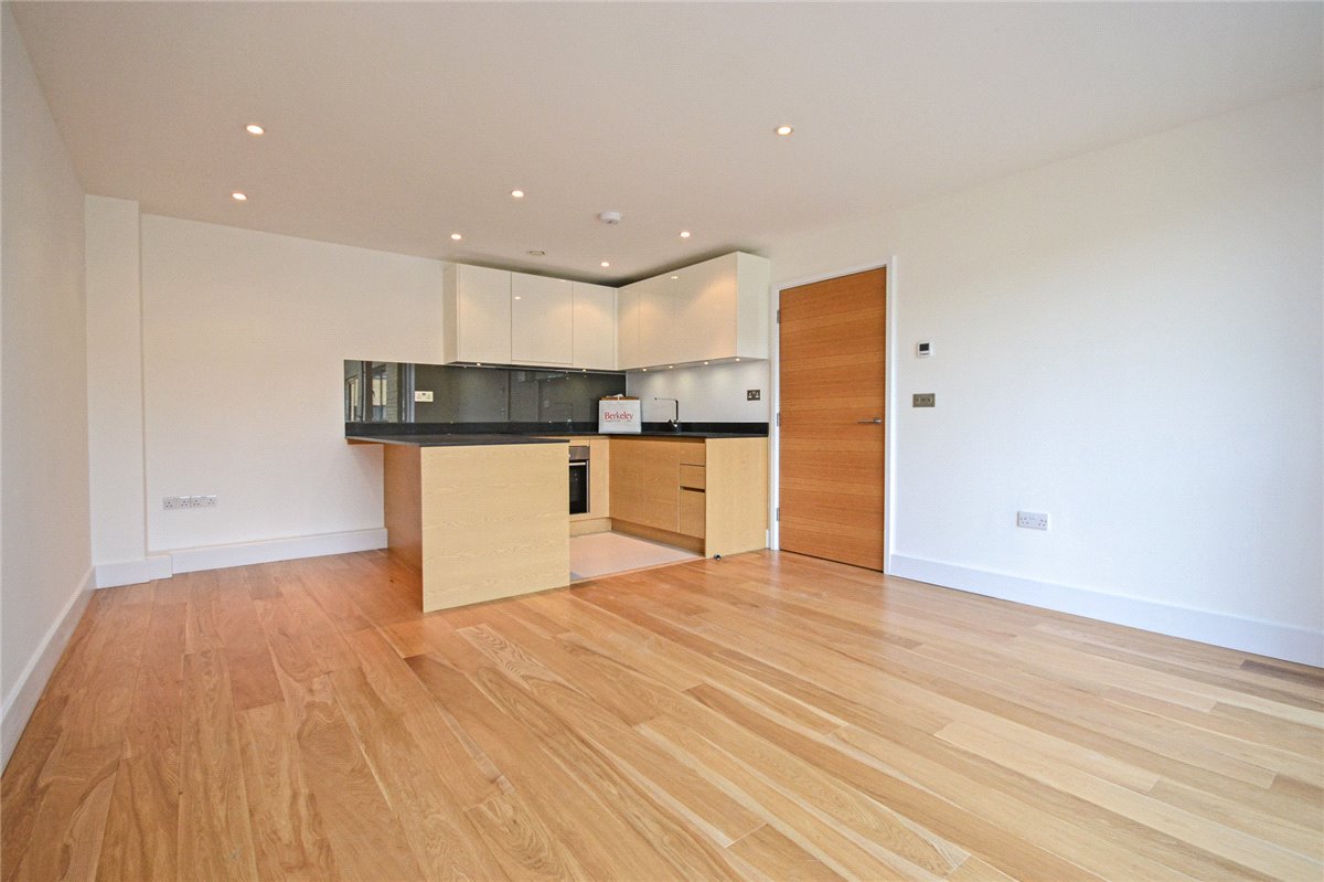 1 bedroom Flat, Keynes House, Kingsley Walk, CB5 - Let Agreed, Image 1