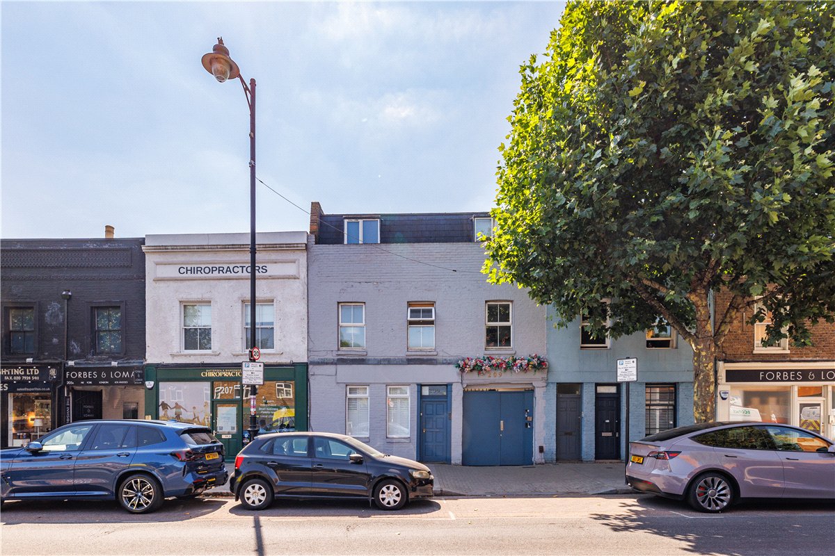 1 bedroom Flat, St. John's Hill, London, SW11 - Available, Image 6