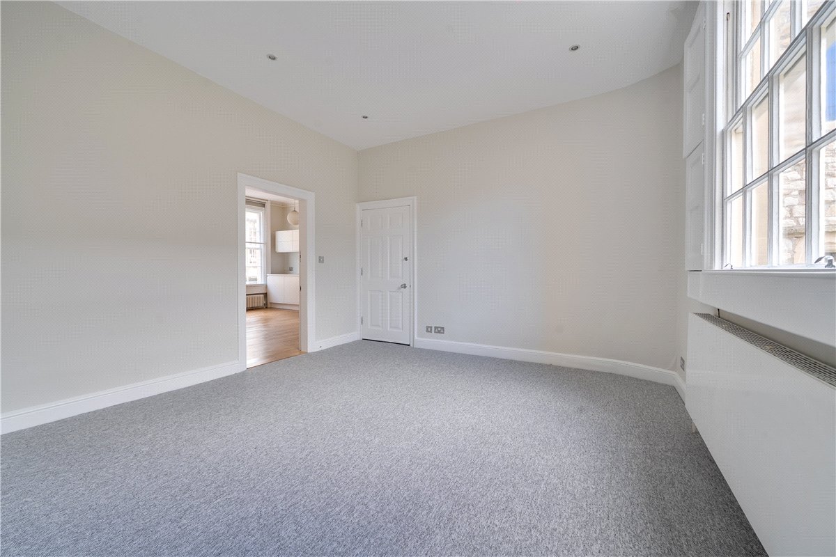 3 bedroom Flat, Milsom Place, Bath, BA1 - Available, Image 4
