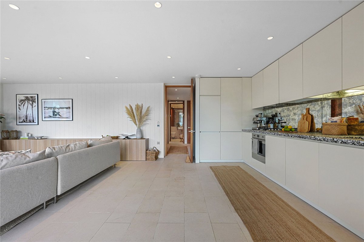3 bedroom Flat, Latitude House, Oval Road, NW1 - Available, Image 4