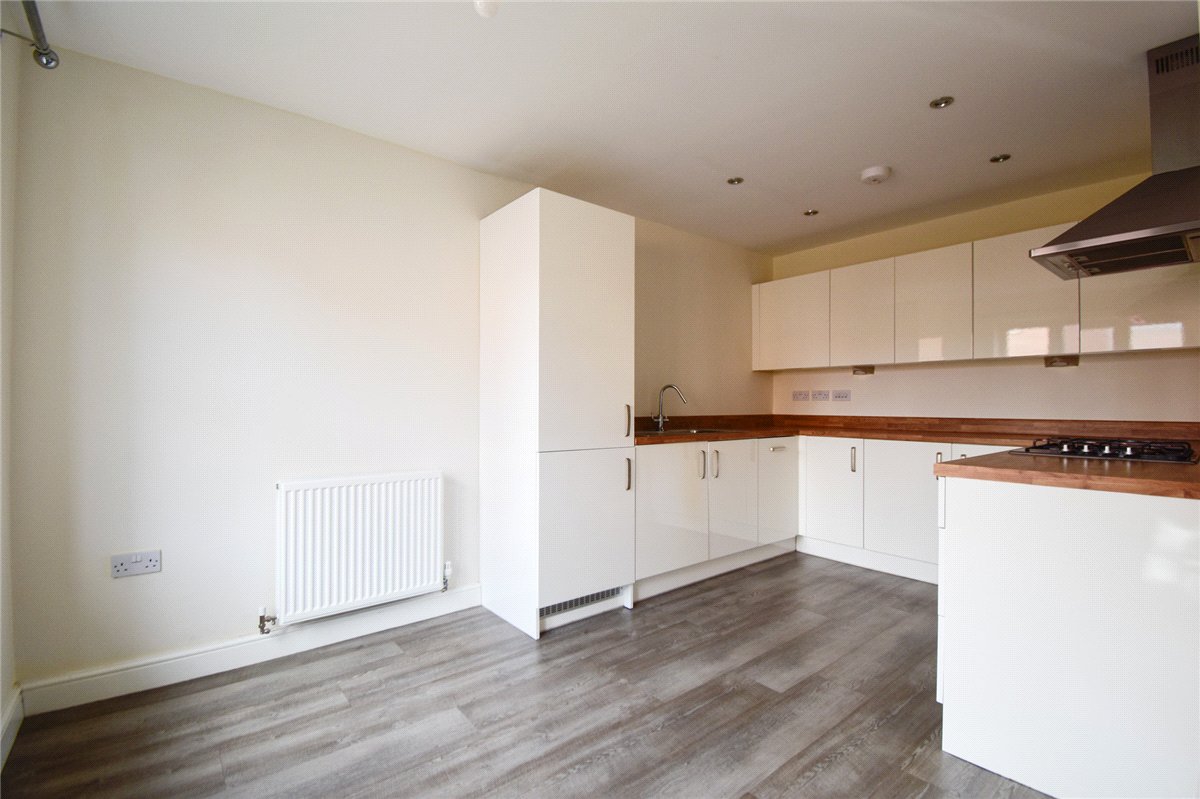 3 bedroom House, Swift Way, Castleford, WF10 - Let Agreed, Image 2