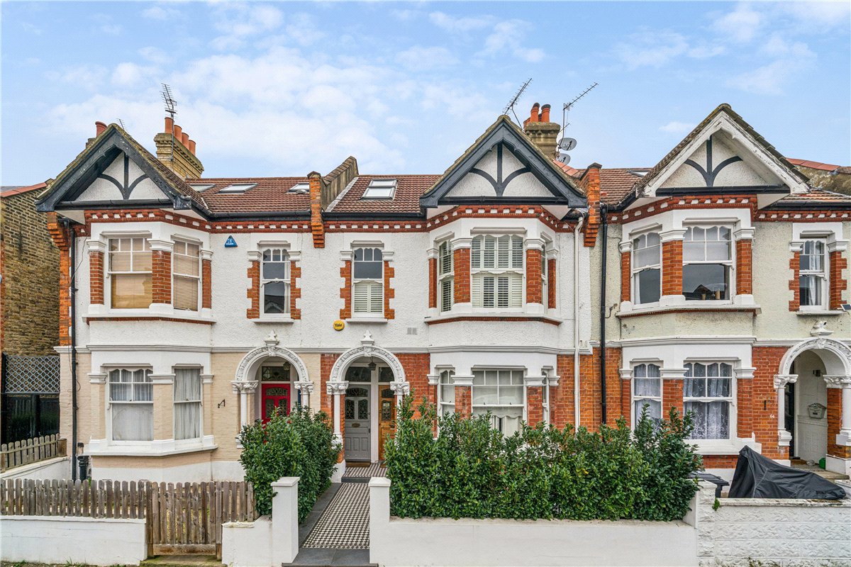 2 bedroom Flat, Harbord Street, London, SW6 - Sold STC