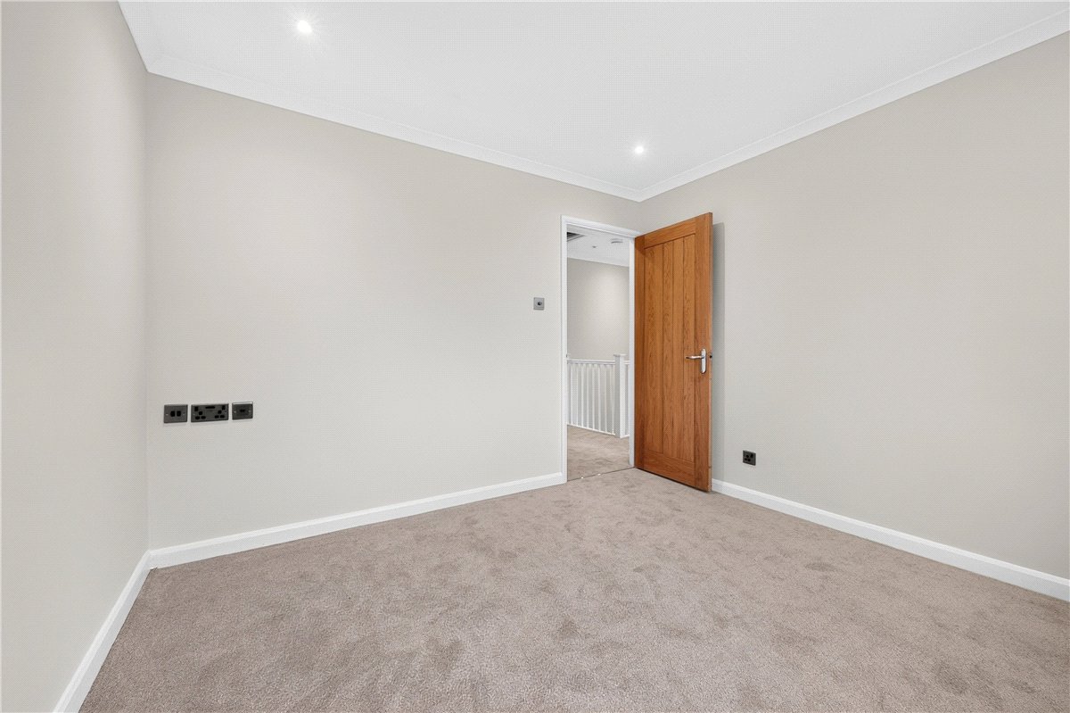 4 bedroom House, Station Road, Tempsford, SG19 - Available, Image 13