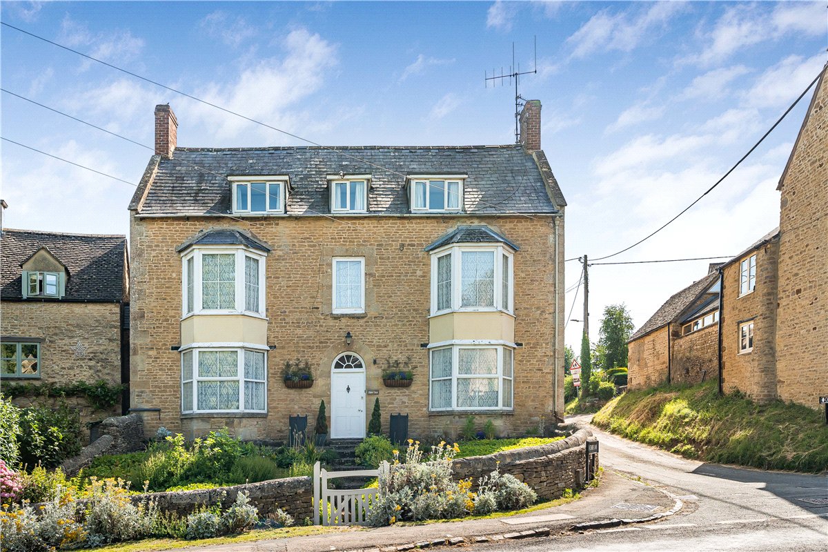 2 bedroom Flat, Manor House, Chapel Lane, OX7 - Let Agreed, Image 14