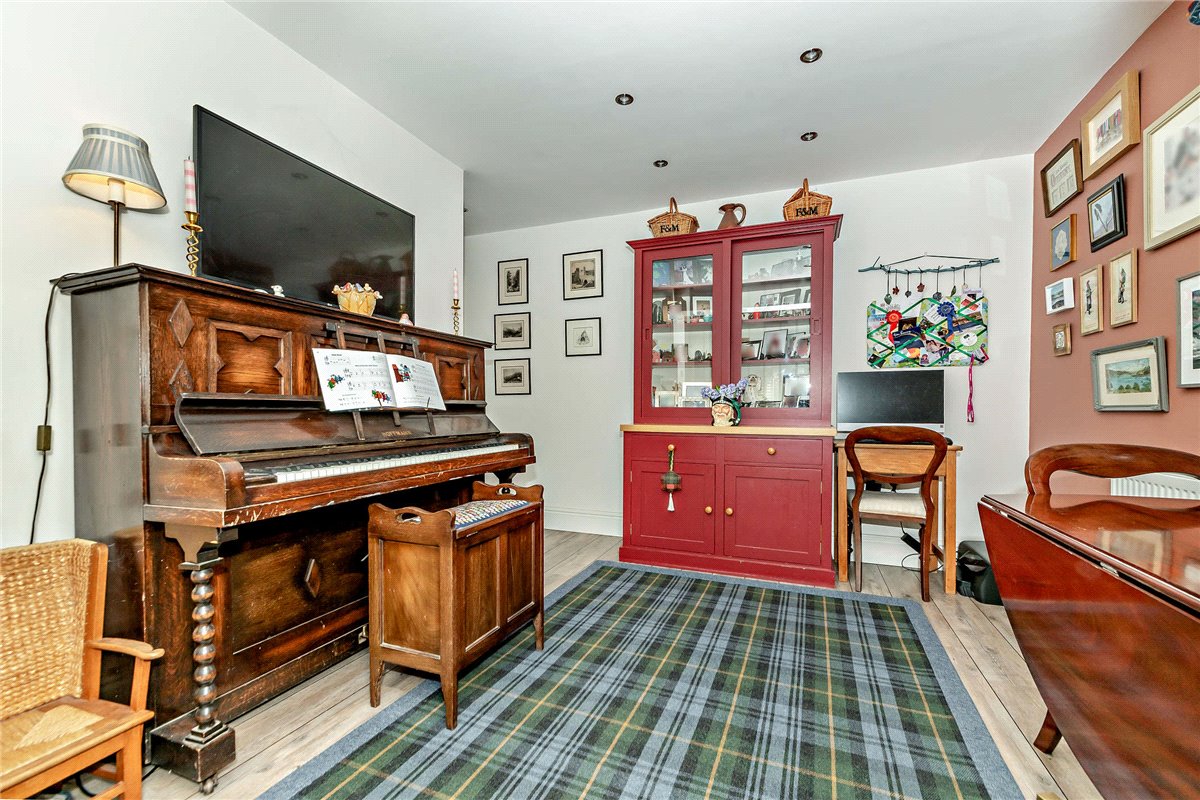 3 bedroom House, Churchway, West Ilsley, RG20 - Available, Image 4