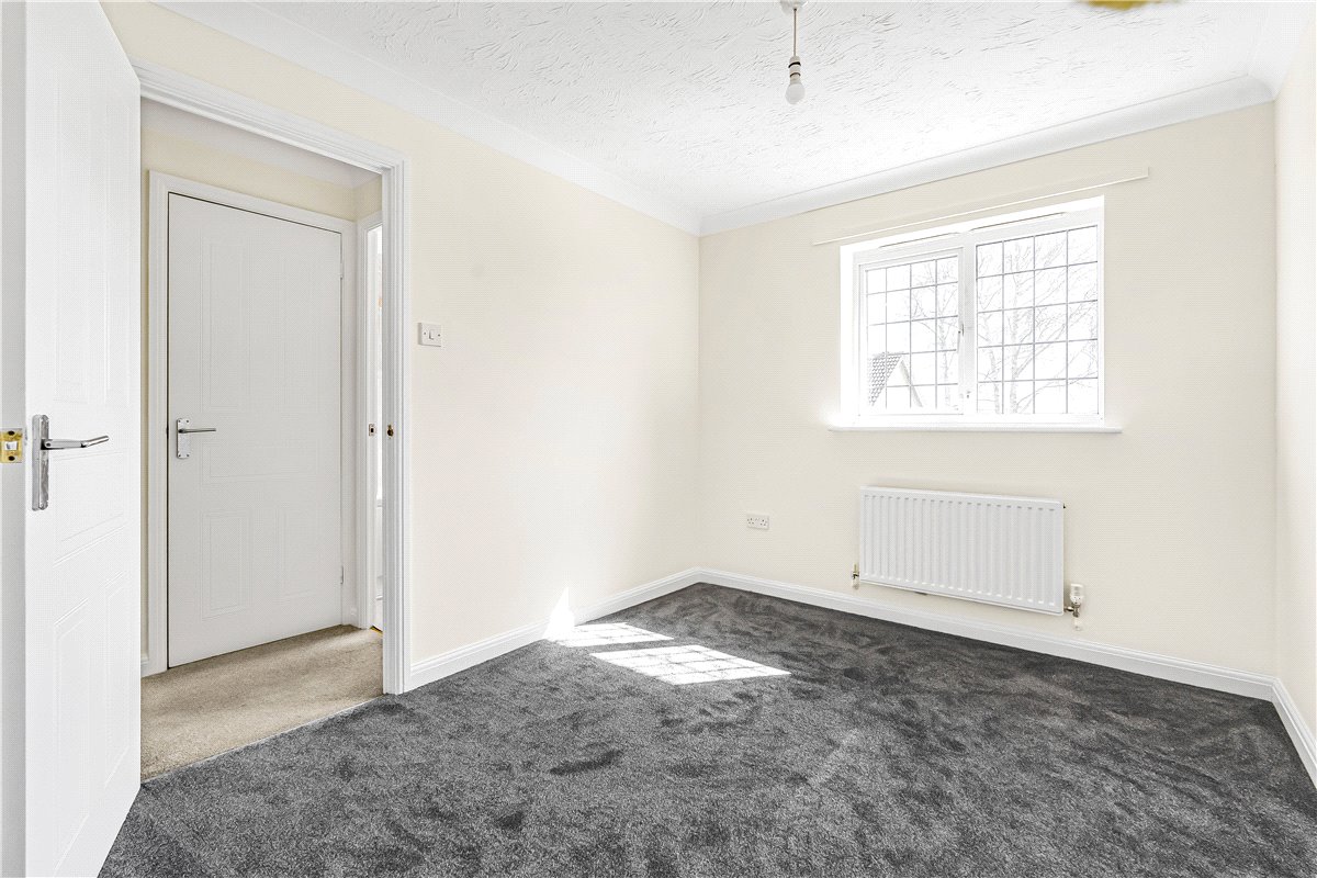 4 bedroom House, Amersham Way, Measham, DE12 - Let Agreed, Image 1