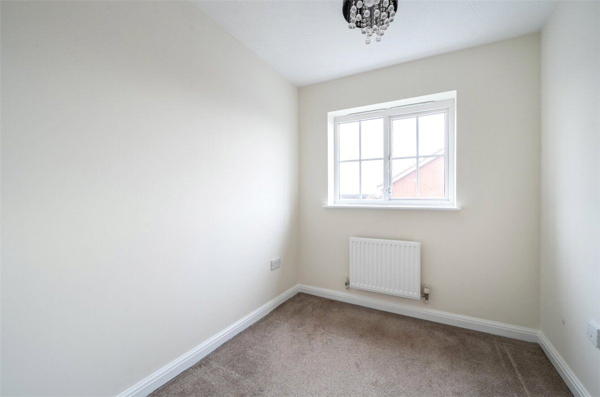 3 bedroom House, Amersham Way, Measham, DE12 - Available, Image 11