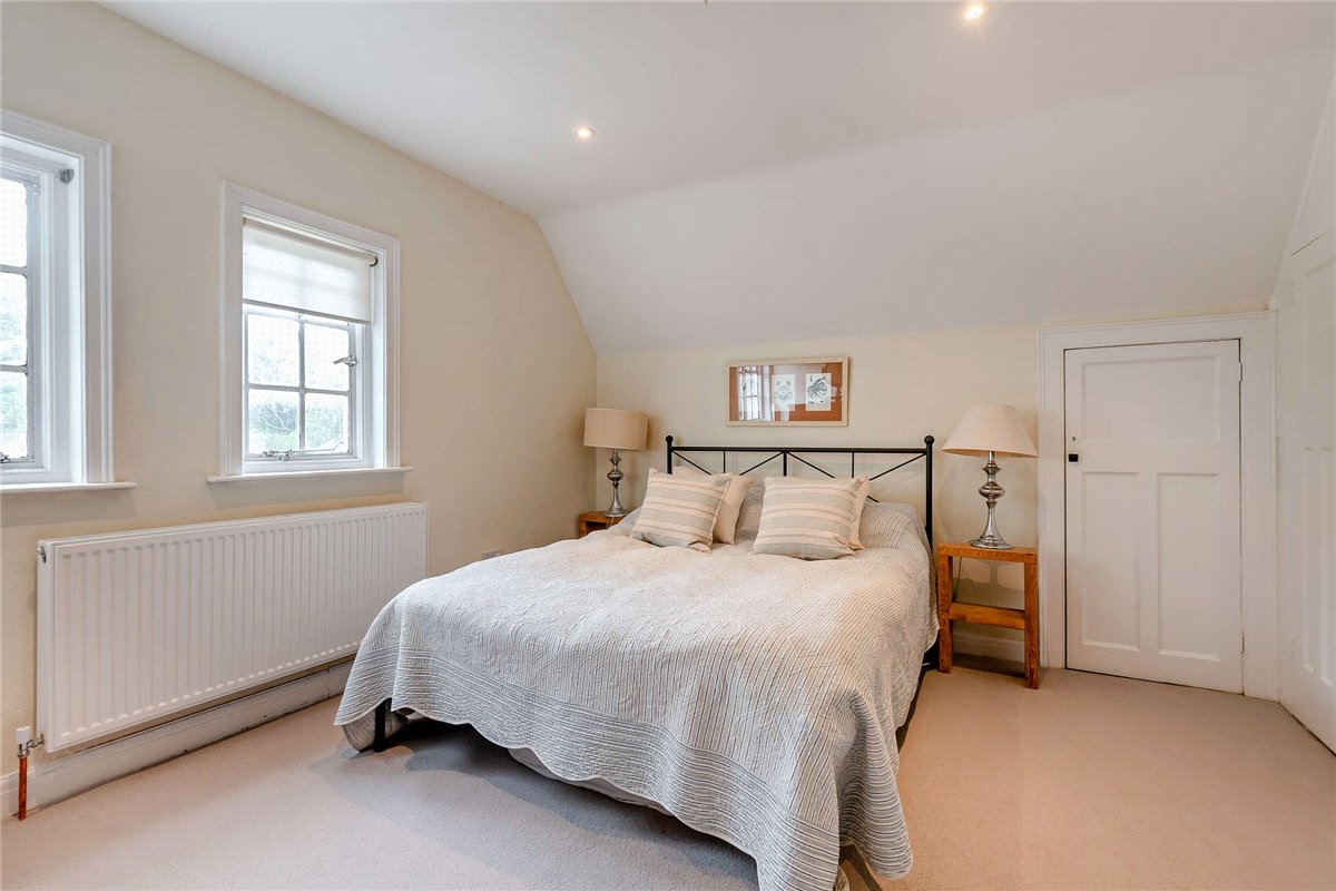 4 bedroom House, Bishops Green, Newbury, RG20 - Sold STC, Image 6