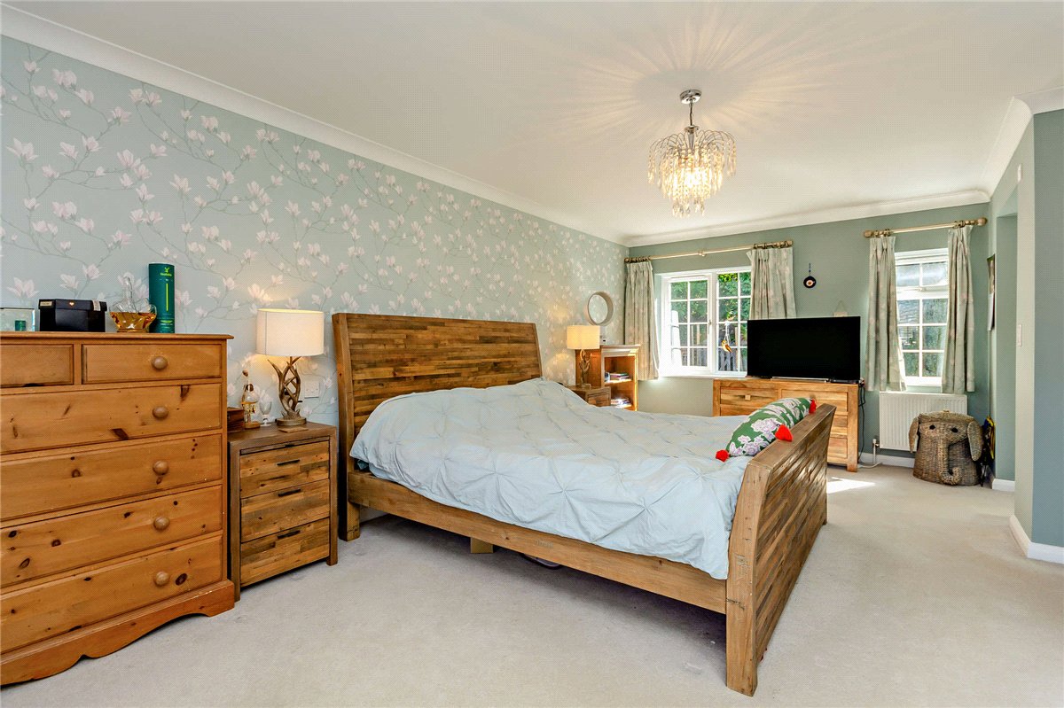 4 bedroom House, Normay Rise, Newbury, RG14 - Available, Image 10