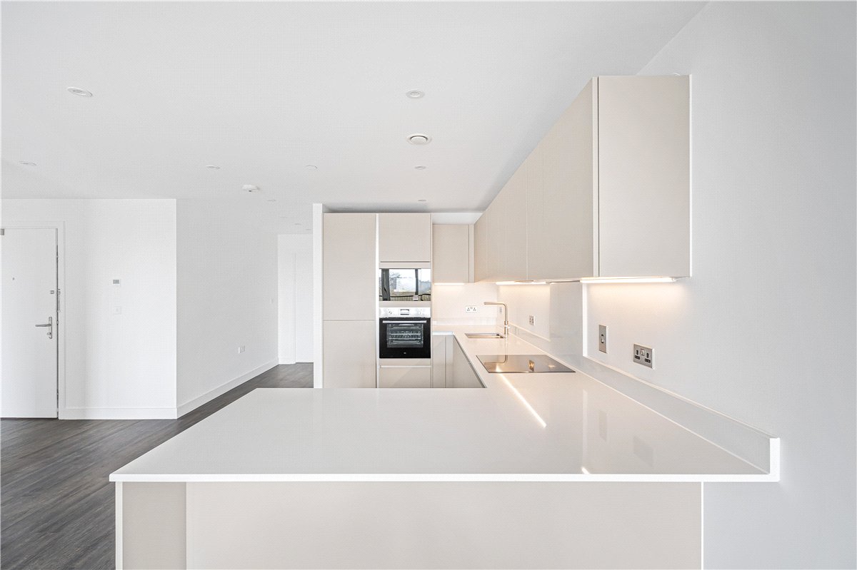 3 bedroom Flat, Munda Way, Oxford, OX2 - Let Agreed, Image 13