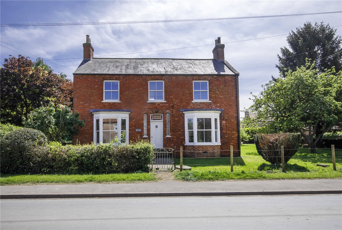 4 bedroom House, Croft Farm House, Main Street, YO26 - Let Agreed