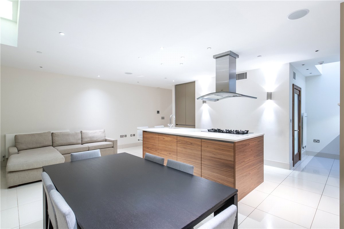 3 bedroom House, Wilton Row, Knightsbridge, SW1X - Available, Image 23