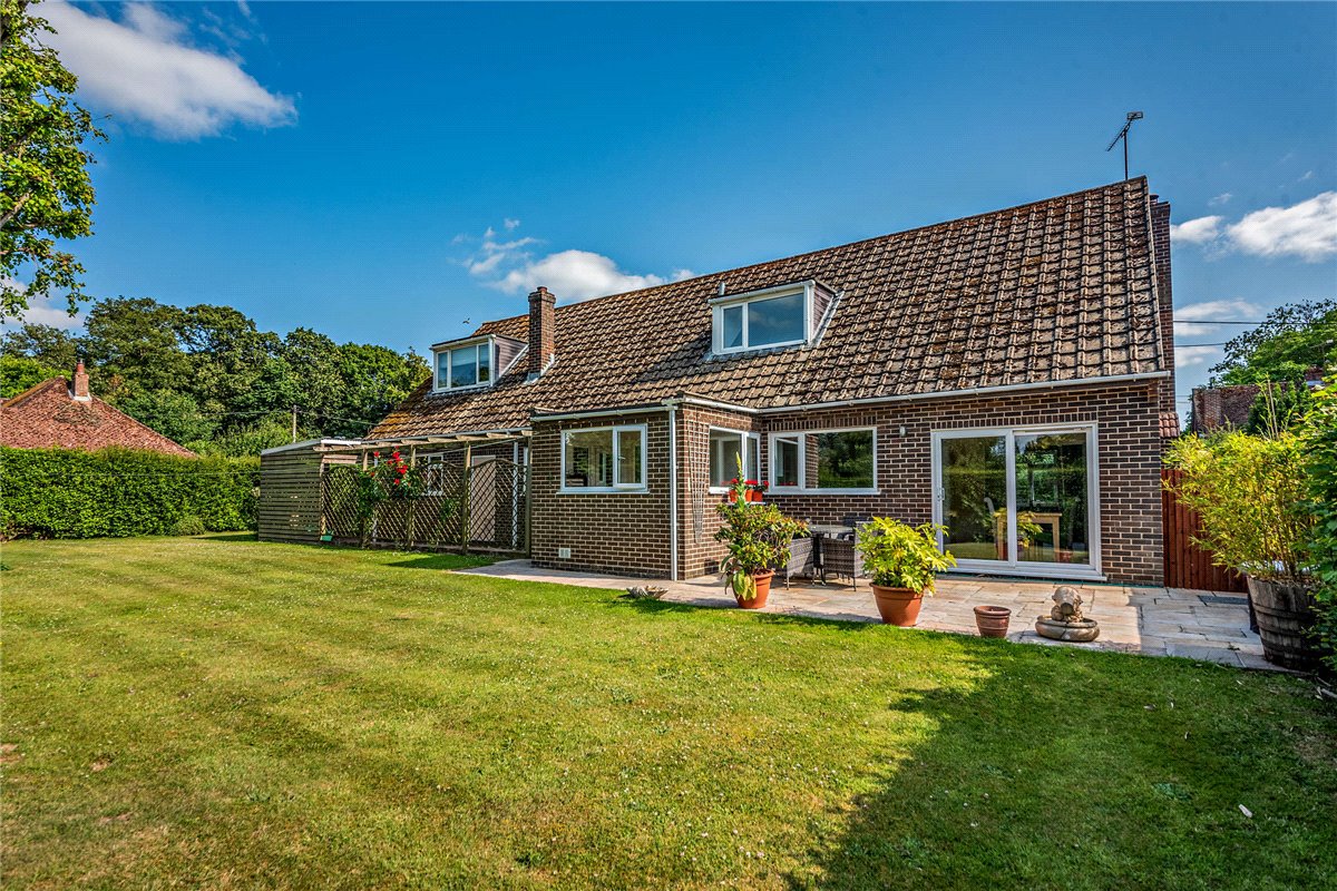 4 bedroom House, Freshfields Lane, Chieveley, RG20 - Available, Image 18